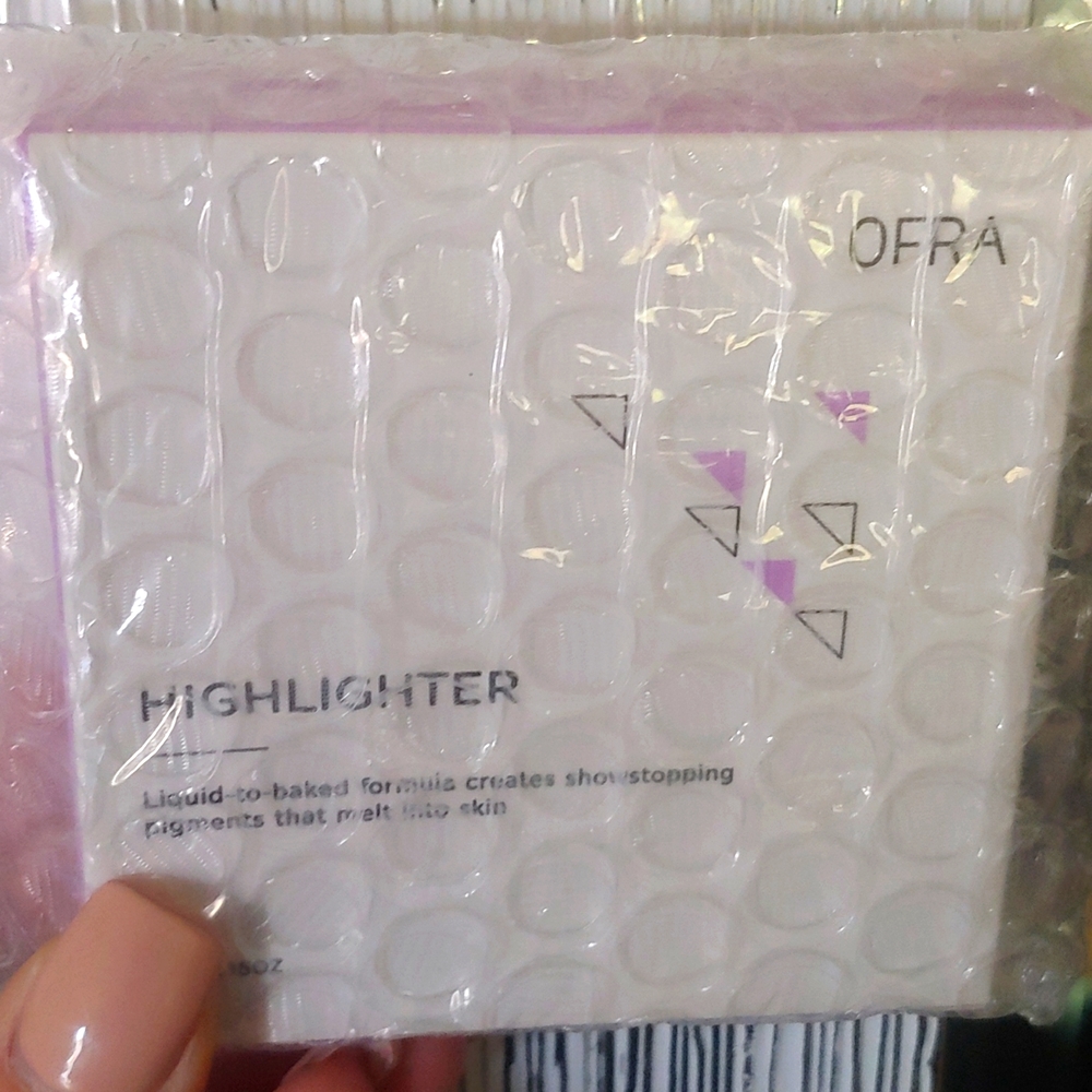 OFRA HIGHLIGHTER